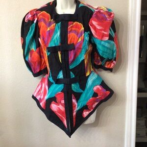 Vintage Leslie Lucks very unique blouse. Size 12